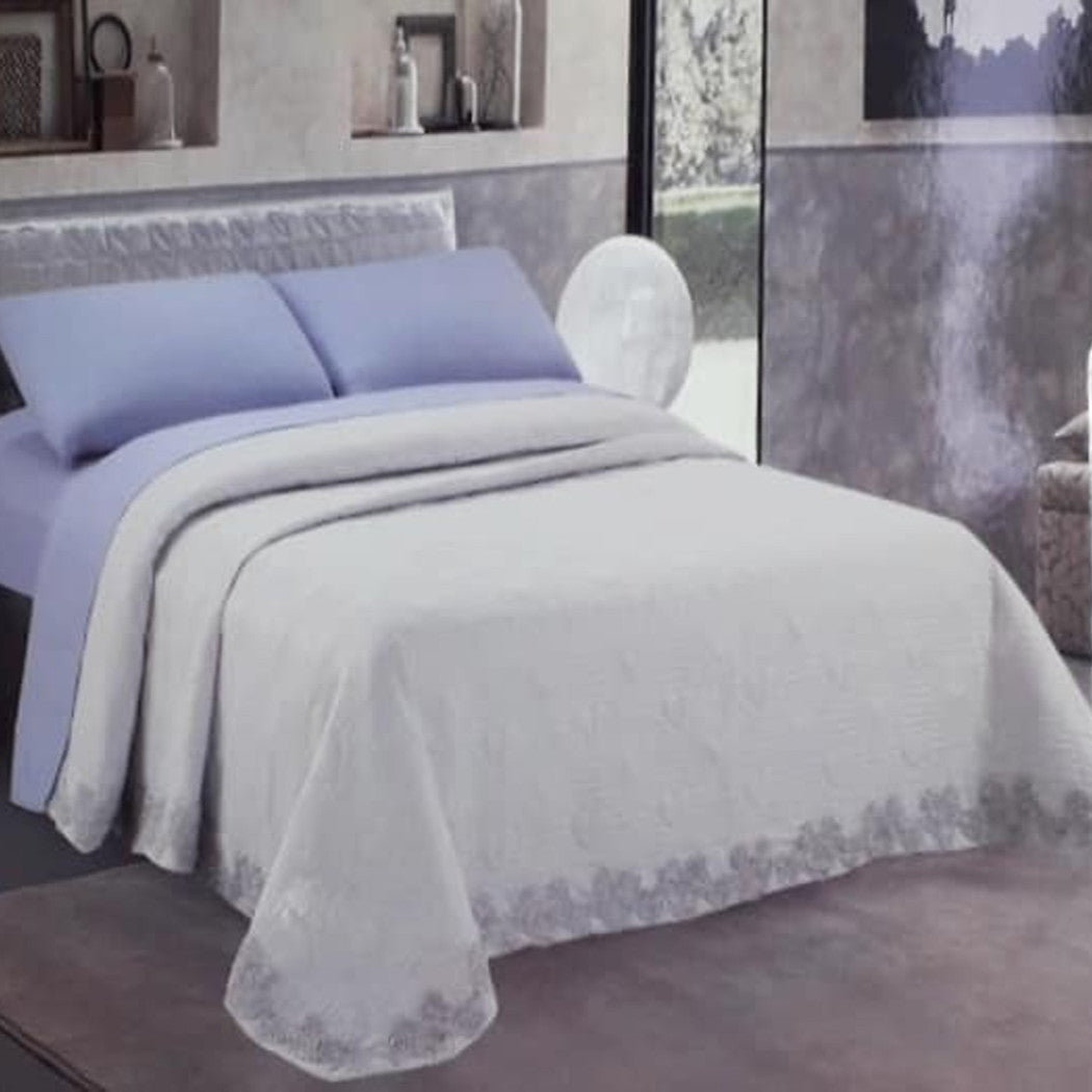 Edredón doble de alta calidad con bordado en el borde del color de la fantasía aleatoria